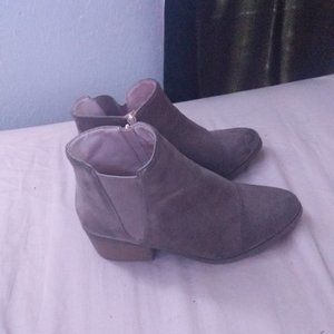 Size 10 women's ankle boots